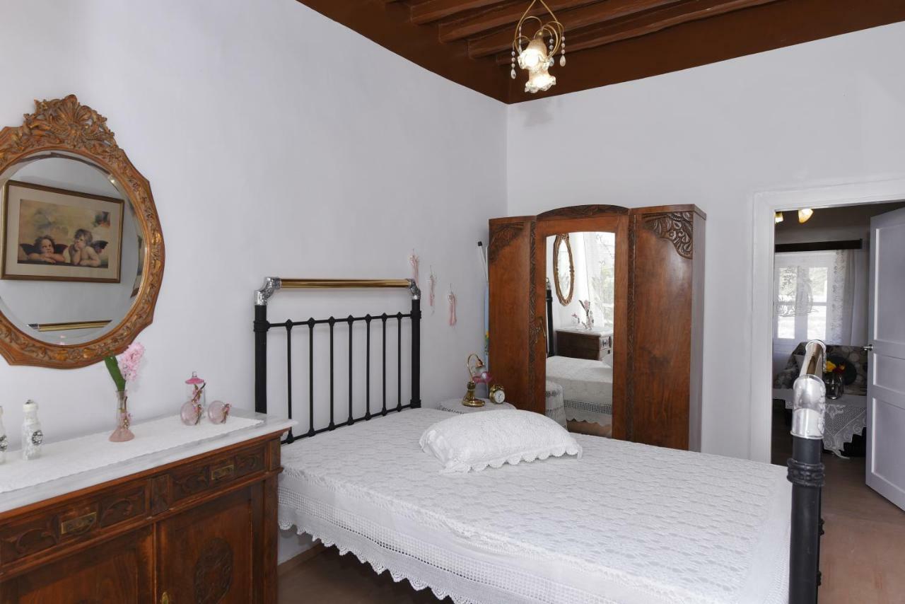 Helen'S Apartment Ermoupoli Ngoại thất bức ảnh